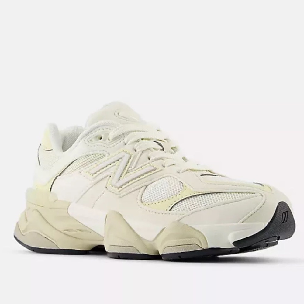 🍨 New Balance 9060 Linen 🍨 - Picture 3 of 4